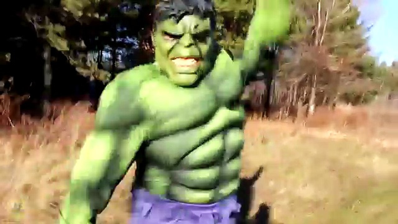 Spiderman vs Venom Vs Hulk in Real Life! Spiderman & Hulk Battle Venom Superhero Movie!
