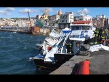 Pozzuoli (NA) - Incidente fra tre imbarcazioni nel porto (12.11.16)