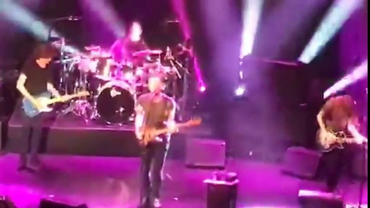 Sting - Driven to tears (Bataclan - 12/11/2016)