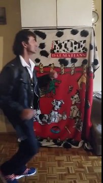 Gulit. DOBRE ŽENE OKO MOGA STOLA