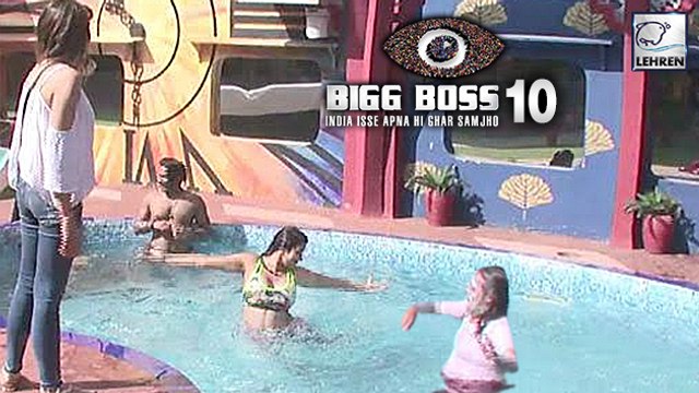 Bigg Boss 10 Day 27: Monalisa & Om Swami In POOL Again | Manu Jealous