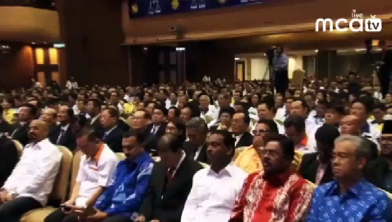 Najib sifatkan sekutu Dr M, Kit Siang sebagai munafik