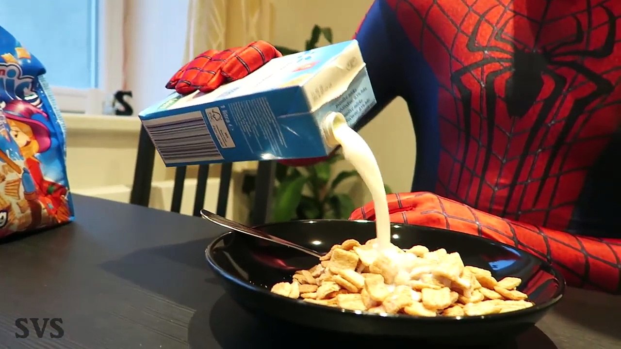 Frozen Elsa vs JOKER POO AND FART PRANK w/ Spiderman & Pink Spidergirl - Superhero Fun in Real Life