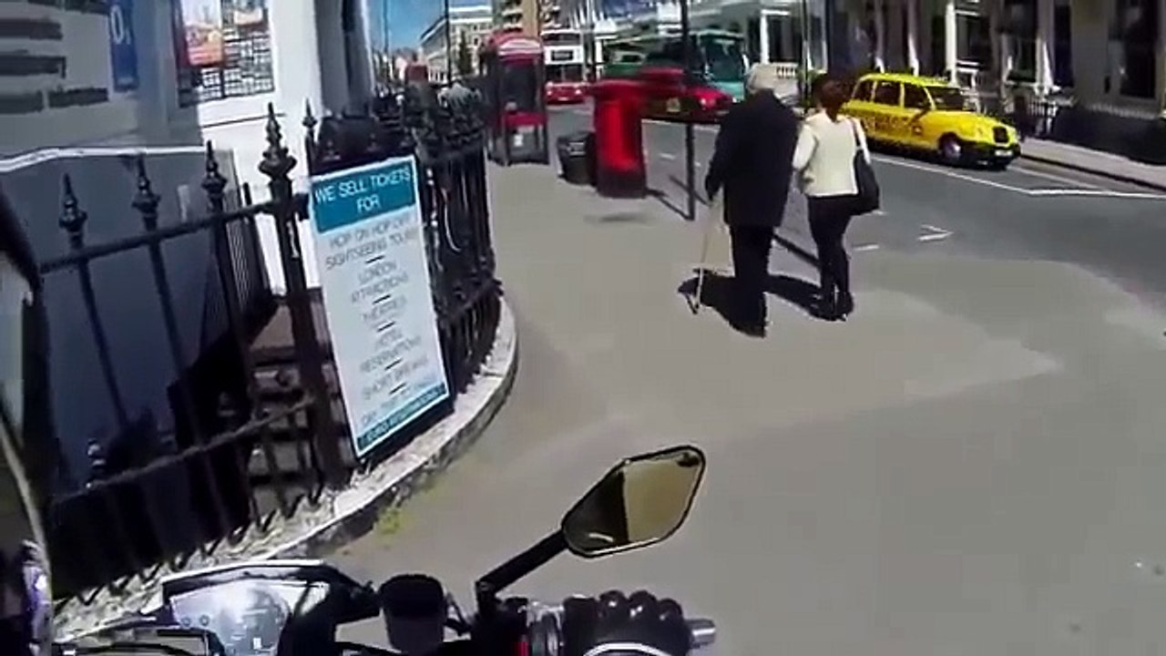 Cette vidéo de personnes extraordinaires m'a vraiment ému. J'en ai encore des frissons !