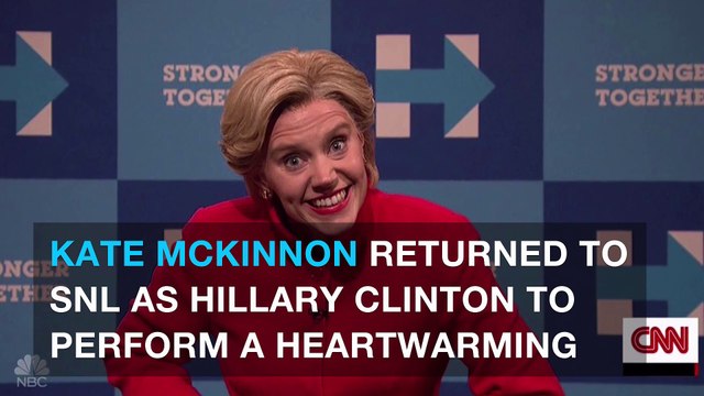 Hillary Clinton sings Leonard Cohen's 'Hallelujah' on 'SNL'