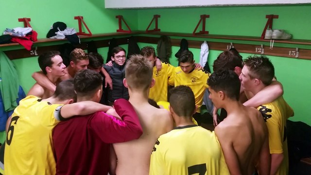 05-11-16 Championnat U17 : Célébration Victoire face à Aucamville