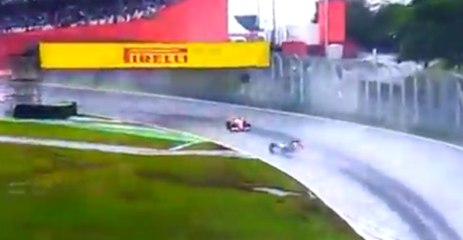 GP BRASILE - VETTEL SI GIRA CAUSA AQUAPLANING