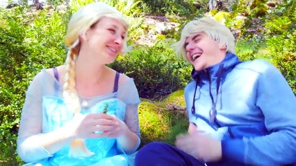 Jack Frost, Frozen Elsa & Super Baby vs Mummy w/ Zombie & Werewolf vs Spiderman & Superman! :)