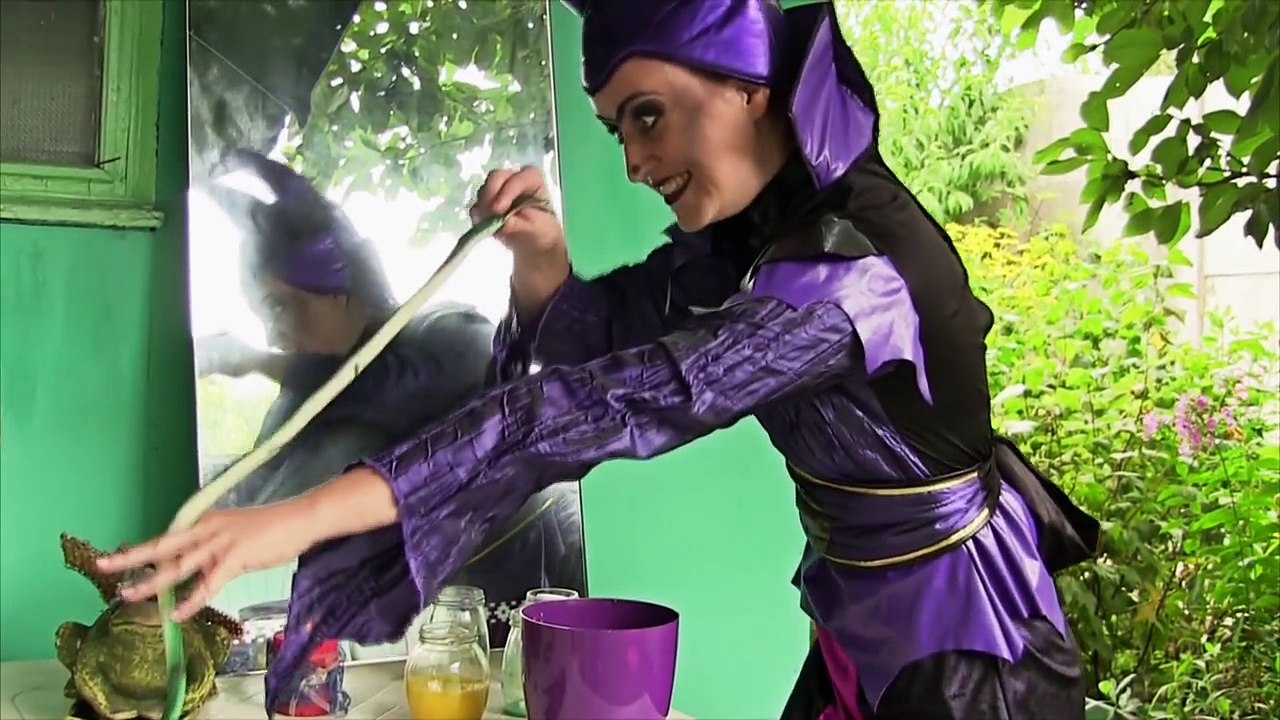 Frozen Elsa is Arrested Disney Princesses in Jail w/ Spiderman vs Joker money prank in 4k