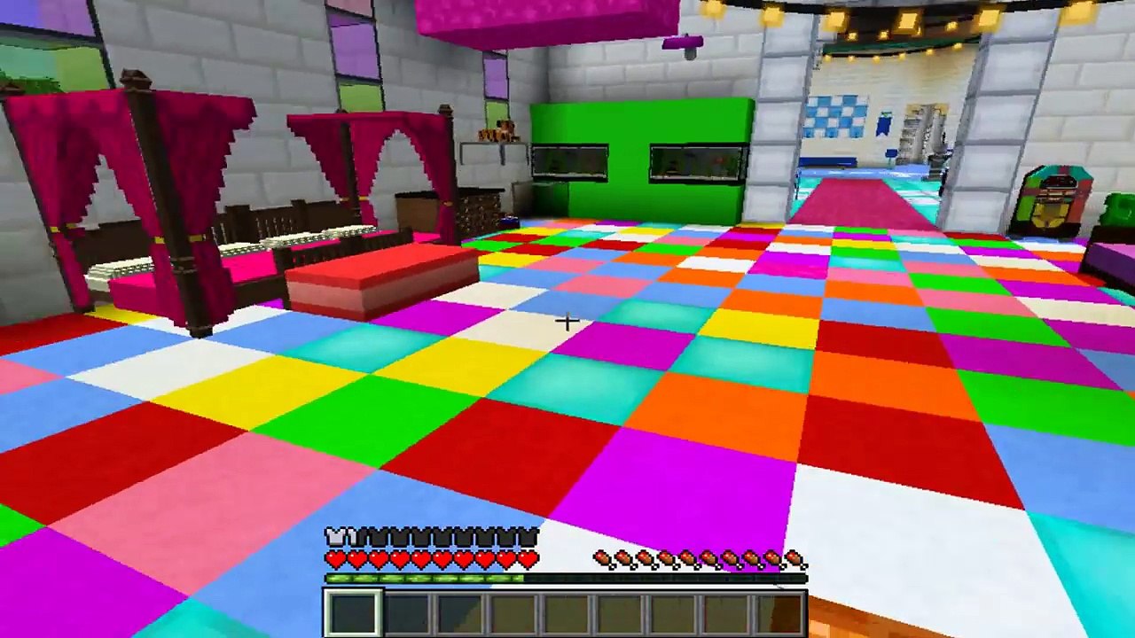 GETTING READY FOR A BIG SURPRISE w/ BABY ANGEL!!!- Minecraft - Baby Leah Adventures.