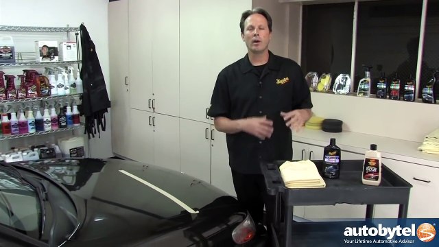 Guide to Car Polish - Meguiar's Car Care Series Step 3 of 5-Dd8cE82j7vU