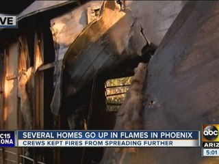 Several mobile homes catch fire in Phoenix