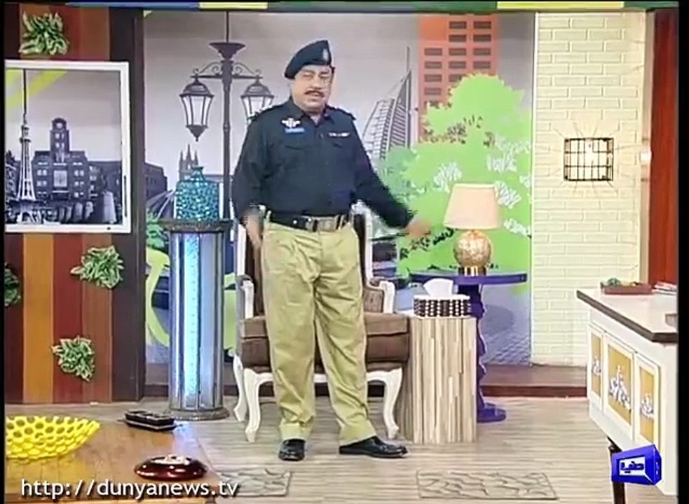 Azizi as SHO with a Hilarious Take on Dharna Politics