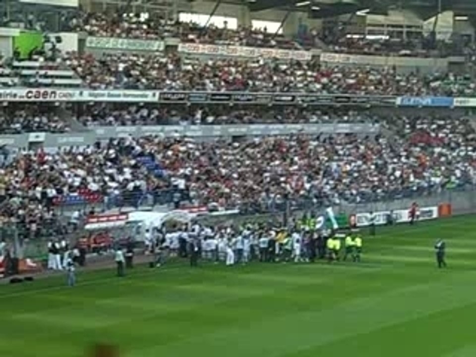 Caen - OM (entrée des équipes)