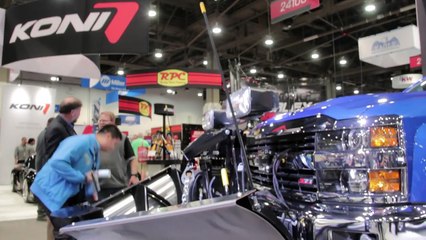 Chevrolt Colorado Z71 Hurley Concept _ Silverado 2500 Alaskan Concept - 2016 SEMA Show-ENrZTTj_YB0