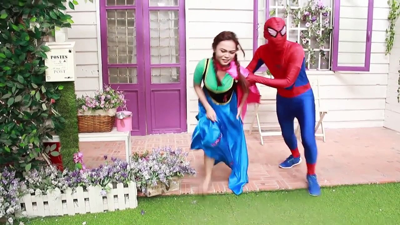 Spiderman & Frozen Elsa Love Story ! Spidermans Valentines Day ! Spiderman Frozen Elsa Wedding