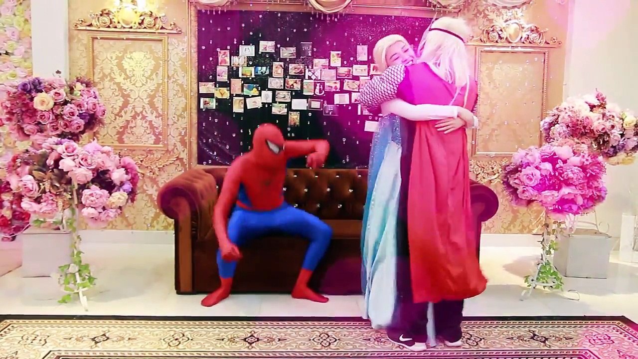 Frozen Elsa Kiss Thor vs Spiderman Kiss Maleficent ! Spiderman Frozen Elsa & Superhero In Real Life