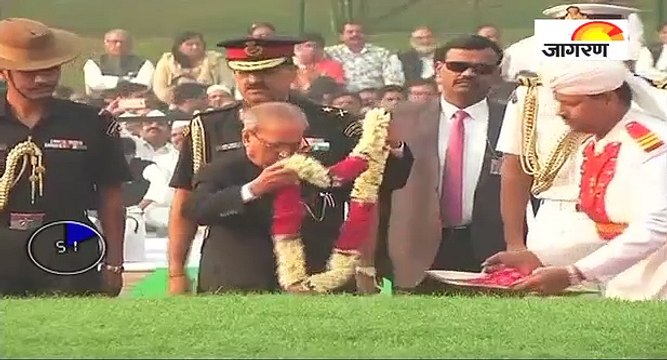 नेहरू को राष्‍ट्रपति समेत कई नेताओं ने दी श्रद्धांजलि, देखें पूरी खबर '60 सेकेंड' में