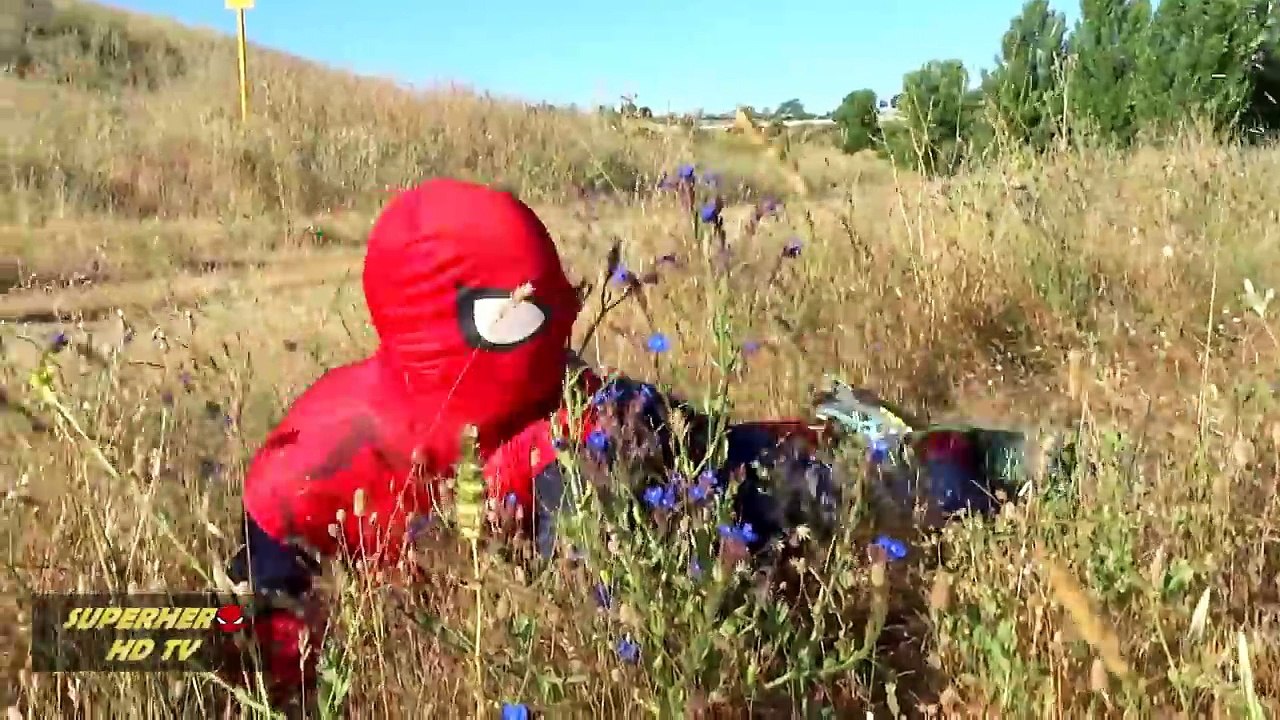 Godzilla vs spiderman and deadpool. T rex godzilla. Godzilla Fight. Spiderman real life real weapons