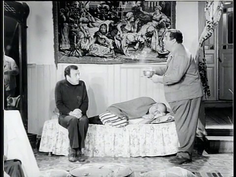 İster Zengin Ol İster Fukara Her Yemekten Sonra Yak Bi Sigara - Sadri Alışık