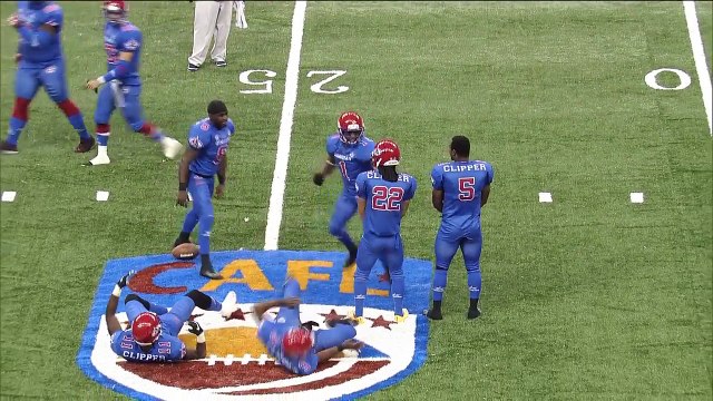 Célébrations de Touchdown par des joueurs de Foot Us en Chine