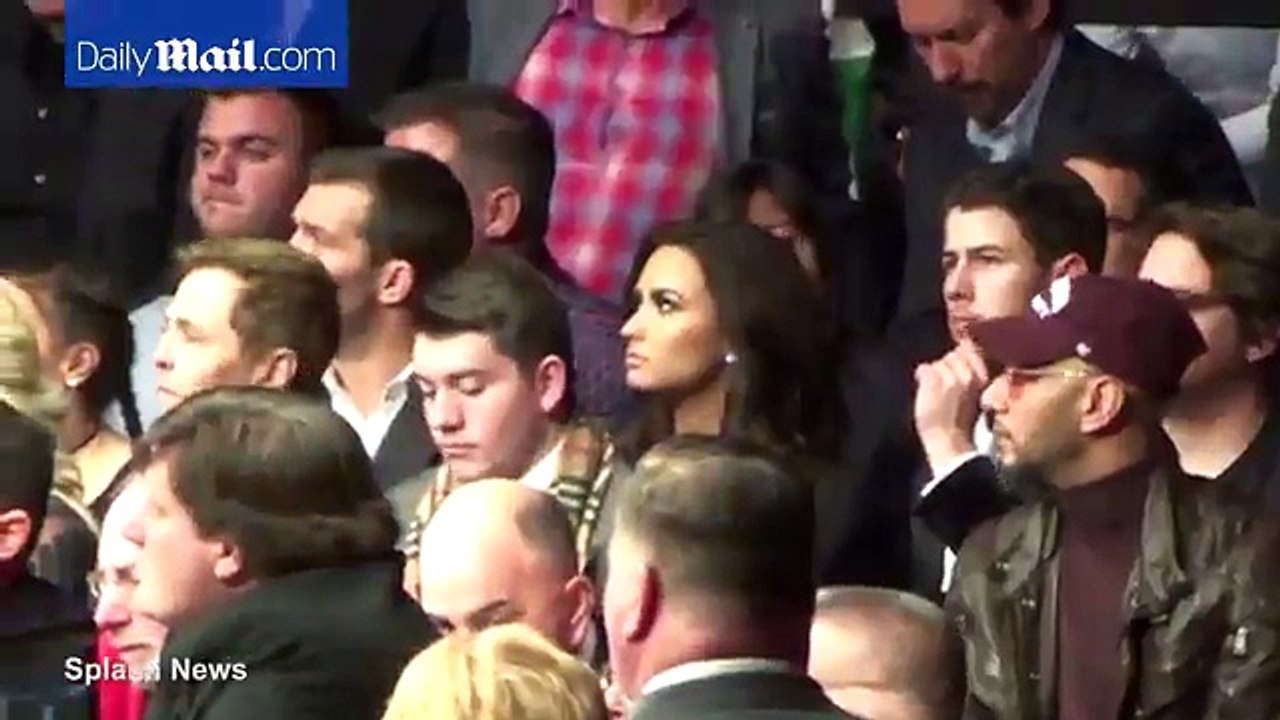 Demi Lovato & fighter hunk Luke Rockhold watch UFC 205 _2016