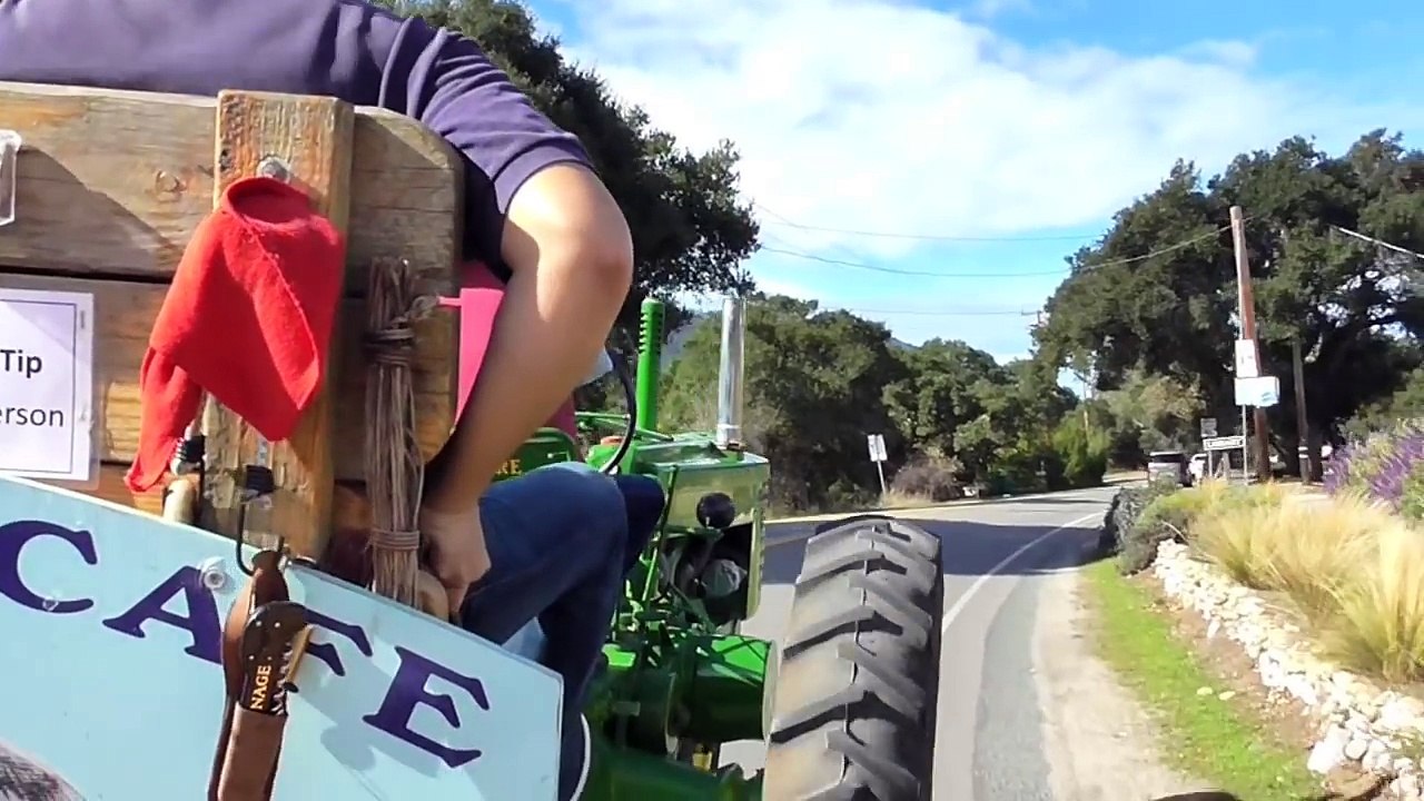 Drunk Driver Hits Passengers In A Wagon Tour