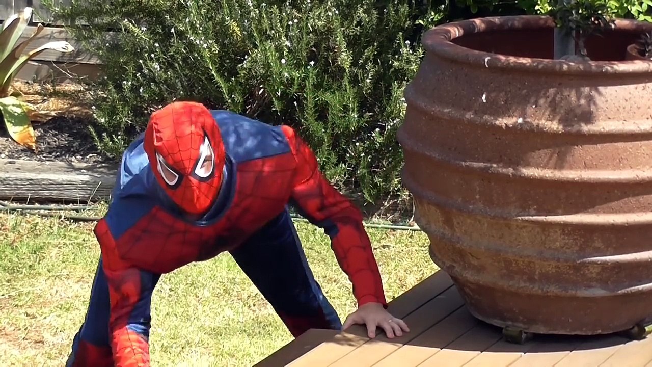 Spiderman Vs Darth Vader - Real Life Star Wars Superhero Battle!