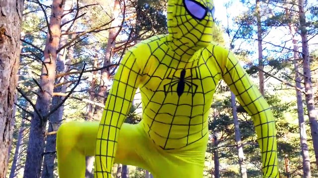 Spiderman vs Zombie Frozen Elsa vs Joker! w/ Pink Spidergirl & Colors Spider-Man Fun in Real Life :)