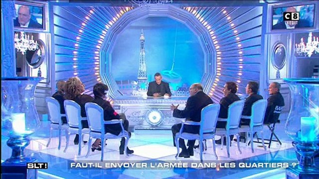 Echange tendu entre Thierry Ardisson et Julien Dray dans Salut les Terriens - Regardez