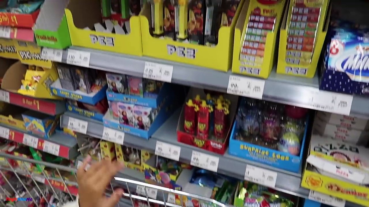 Bad Baby Dreams Giant Spiders  Attack Girl - Mommy Freaks Out In Supermarket (SKIT)-ZDoEDBwl9qg