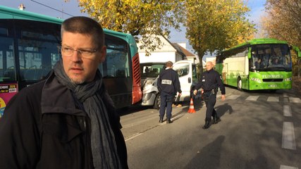 Carambolage entre deux bus et un minibus