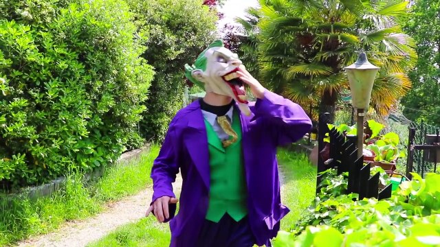 Real Hulk & Jokers Wedding? w/ Frozen Elsa, Spiderman, Lady Hulk & Bubble Gum :)