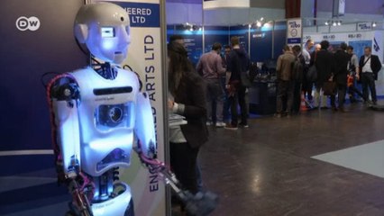 Dünyanın ilk "avukat robotu"