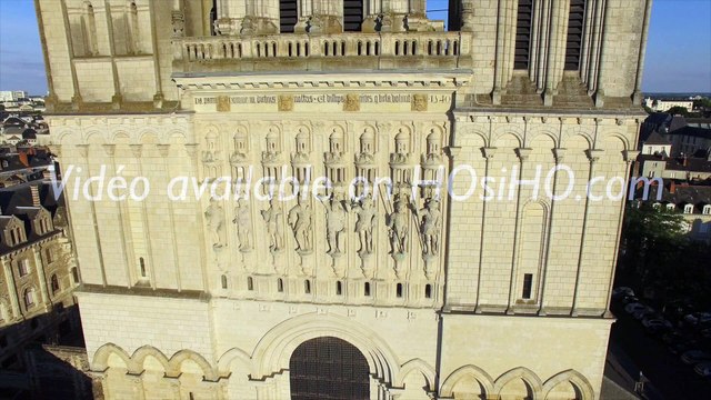 CATHÉDRALE SAINT MAURICE DE ANGERS VUE PAR DRONE (4)
