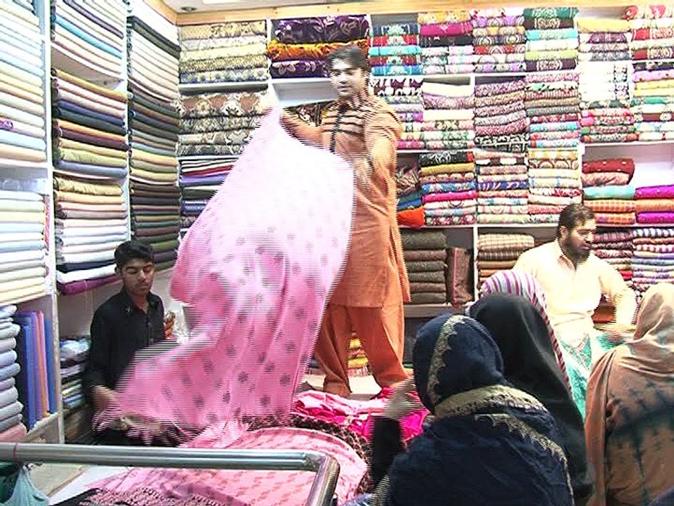 mannanashraf7111PKG CHRISTMAS BAZAR SHOPPING. 22.12.13