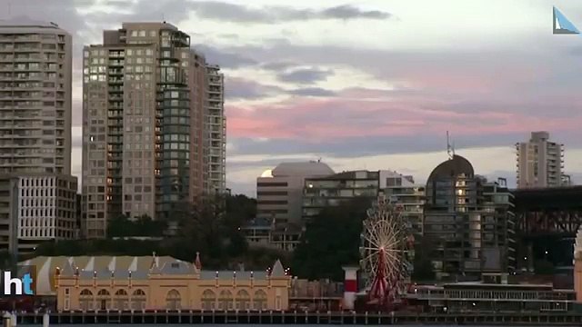 Supermoon appears in Australia