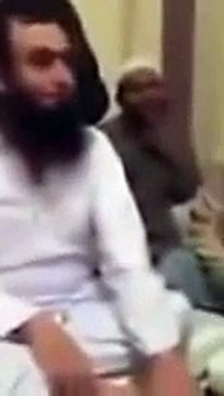 Karkoon Jokes in front of Maulana Tariq Jameel!!