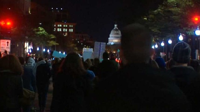 Trump président : nouvelle nuit de manifestations aux Etats-Unis