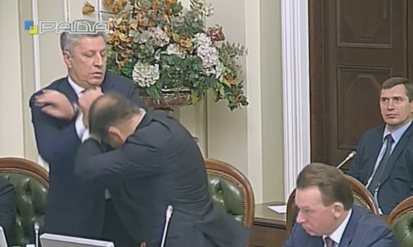 Бойко ударил Ляшко на заседании согласительного совета
