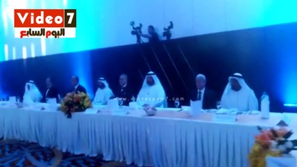 محافظ مطروح يتسلم جائزة النسر العربى بالإمارات ويهديها للرئيس السيسى