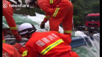 Lorry transporting 36 tonnes of glass involved in nasty accident