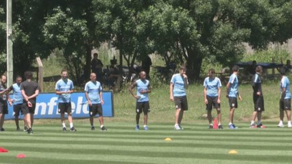 Con altas y bajas Chile y Uruguay se enfrentan en la carrera a Rusia 2018