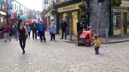 Menino Dançarino Em Galway!