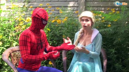 Frozen Elsas BIG BUTT!! w/ Spiderman Maleficent Joker IRL! Superhero Fun