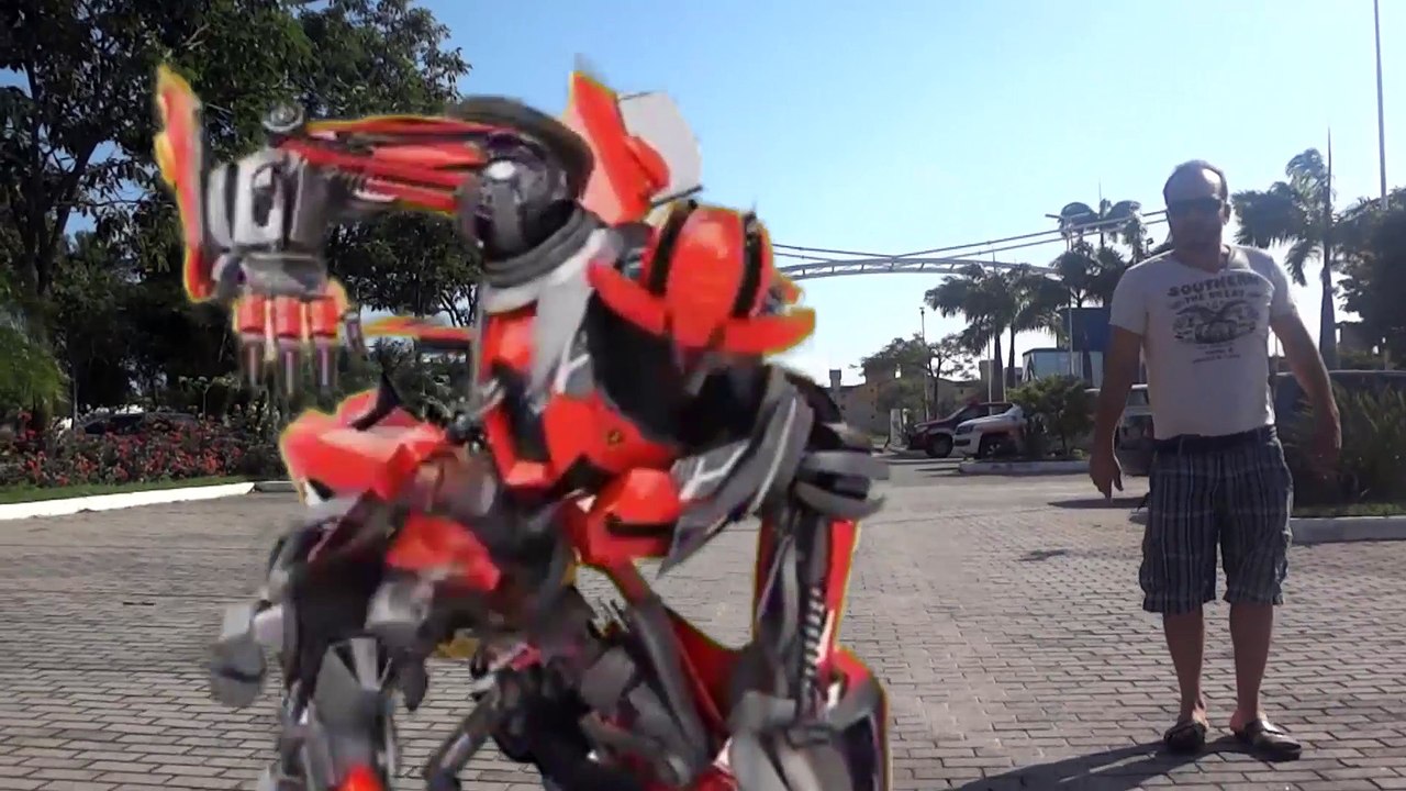 OFICINA MECANICA - CARRO QUE TRANFORMA EM ROBO