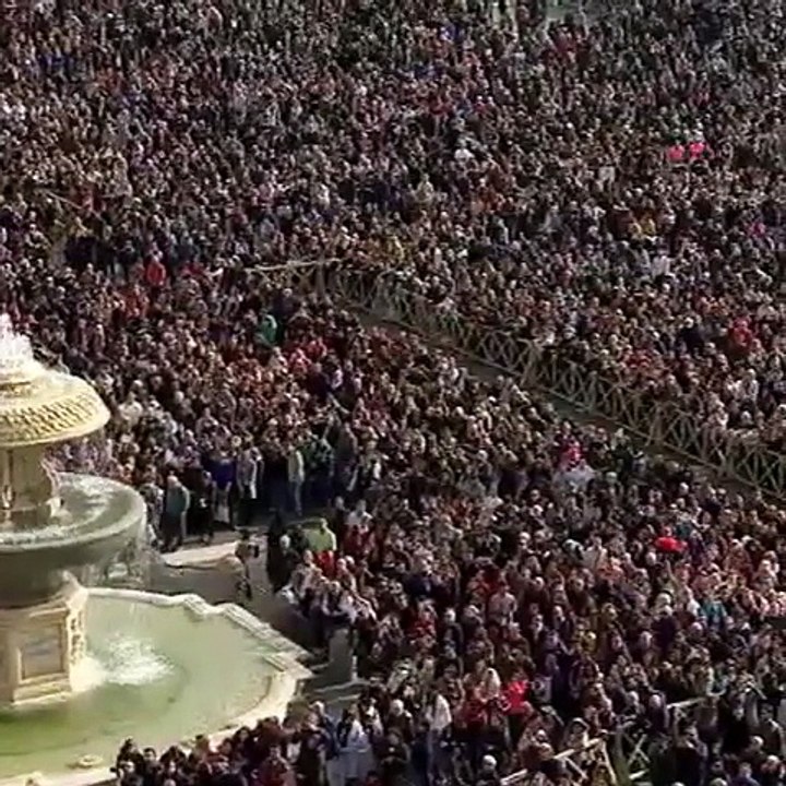 68. Pape François sur Instagram