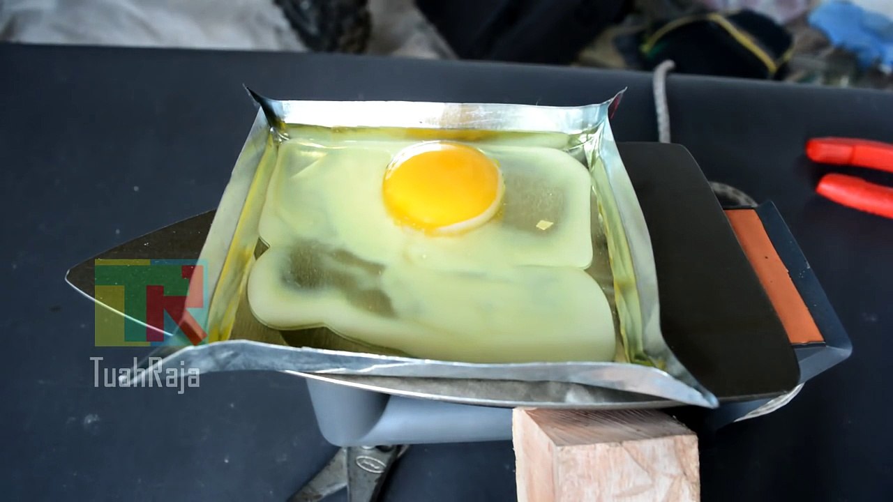 tests fry eggs with electric irons