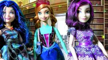 Descendants Mal and Evie are Mermaids! Plus Frozen Anna Becomes a Mermaid! A Disney Princess Parody-Ij6PyadfgRo
