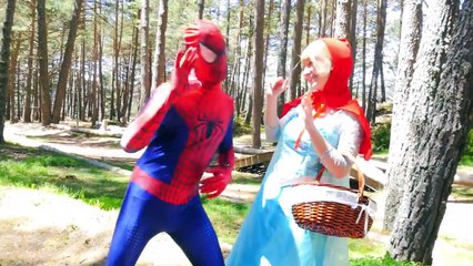 Spiderman & Frozen Elsa Change Rainbow Colors w/ Bubble Gum vs Joker! Superhero ft Jack Frost